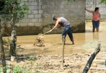 Viviendas se inundan en Santa Cruz de Yojoa y varias familias resultaron afectadas