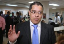 Rector de la UNAH denuncia mora de 1,500 millones de lempiras en desembolsos por parte de Finanzas