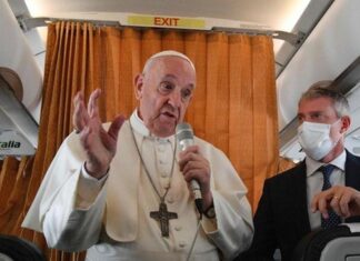 El papa Francisco apoya las leyes civiles para las parejas homosexuales, pero no el matrimonio