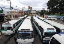 Transportistas anuncian que si el gobierno no cumple con sus demandas se irán nuevamente a un paro nacional la otra semana