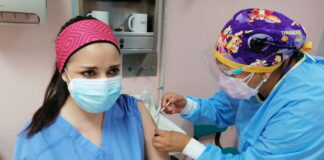 Plantean la necesidad de aplicar una tercera dosis de vacunas anticovid para el personal médico en Honduras