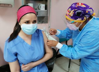 Plantean la necesidad de aplicar una tercera dosis de vacunas anticovid para el personal médico en Honduras