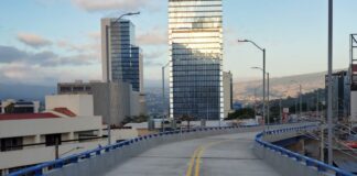 El puente Bicentenario que fue habilitado en el bulevar San Juan Bosco, será usado por más de 16 mil vehículos a diario