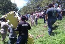 Cuerpo de Bomberos rescató a cuatro personas lesionadas en aparatoso accidente víal en Santa Cruz de Yojoa