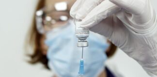 OMS: los datos apuntan a que vacunas ofrecen inmunidad de 6 meses