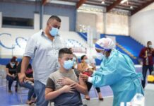 Sampedranos abarrotan la gran central metropolitana para vacunarse contra el Covid-19