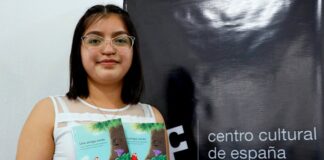 Hondureña Lizzi Bustillo gana Premio Nacional de Narrativa Infantil