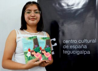 Hondureña Lizzi Bustillo gana Premio Nacional de Narrativa Infantil