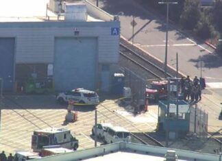 Cierran una base militar cerca de Washington tras reportes de un tirador activo y amenaza de bomba