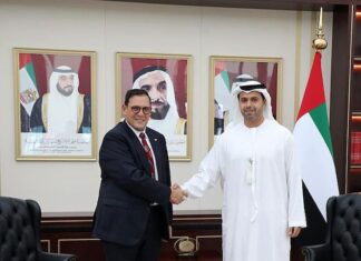 El canciller de Honduras busca inversiones en Emiratos Árabes Unidos