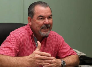 Roberto Contreras anuncia despido de 900 empleados municipales