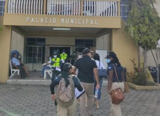 Decomisan documentos en la alcaldía de Puerto Cortés por supuestas irregularidades