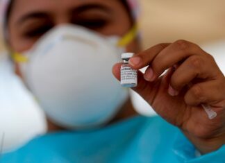 Vacunas contra la covid-19 se vencen en Honduras por los que las rechazan