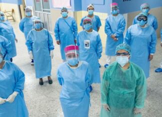 En celebración del Día del Médico, hondureños lamentan las condiciones laborales en el gremio