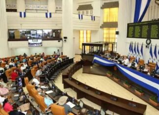 Parlamento de Nicaragua autoriza votar en las elecciones con documentos vencidos