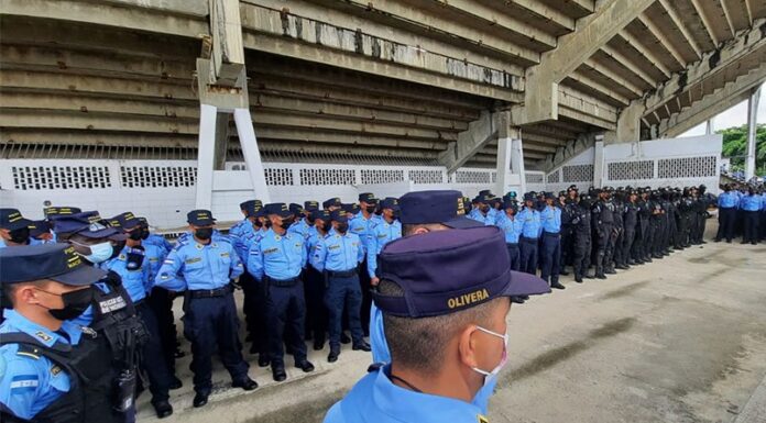 Alrededor de mil agentes de la policía nacional brindarán seguridad en el duelo entre Honduras y Costa Rica