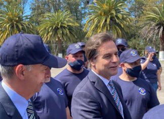 Uruguay autoriza dejar de utilizar tapabocas en las calles y espacios abiertos