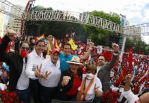 Con una masiva afluencia de simpatizantes el Partido Libre realiza el cierre de campaña en el Parque Central de Tegucigalpa