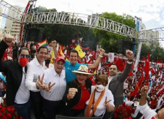 Con una masiva afluencia de simpatizantes el Partido Libre realiza el cierre de campaña en el Parque Central de Tegucigalpa