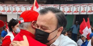 En compañía de Banegas, Yani visita Vado Ancho, El Paraíso