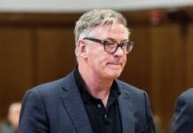 Las autoridades de EE. UU. registrarán el teléfono de Alec Baldwin