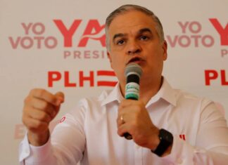 El candidato del Partido Liberal Yani Rosenthal busca llegar al poder en Honduras