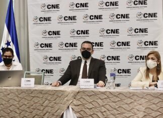 El CNE promete dar los resultados preliminares a las 8 de la noche del domingo