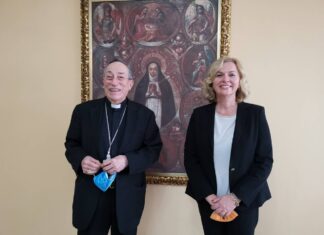 “Ninguna elección vale una vida humana”: jefa de la MOE UE con el con el cardenal Oscar Andrés Rodríguez