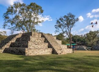 Anuncian nuevas rutas aéreas en región maya de México, Guatemala y Honduras