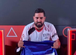 Hondureño gana torneo virtual de FIFA junto al jugador Luis Suárez