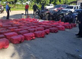 A más de 2.3 toneladas de supuesto clorhidrato de cocaína asciende el decomiso realizado en Atlántida
