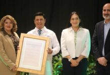 Otorgan reconocimiento a viceministro Roberto Cosenza por eficiente manejo de la pandemia en la zona norte del país