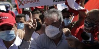 Seguiremos exigiendo al CNE hasta que inscriba a Roberto Contreras, dice Pedro Barquero