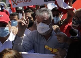 Seguiremos exigiendo al CNE hasta que inscriba a Roberto Contreras, dice Pedro Barquero