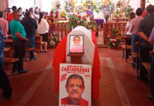 En medio de la tristeza y dolor, pobladores de Cantarranas le dan el último adiós a su alcalde “Paquito” Gaitán