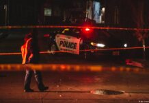 Al menos 5 muertos y unos 40 heridos atropellados en un desfile en Wisconsin