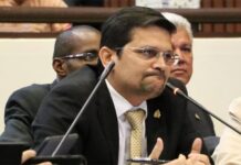 El Partido Nacional quiere ponerle «bozal» a la oposición para que no los señale de corruptos y narcotraficantes, señala diputado David Reyes