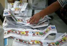 EEUU “sigue de cerca” el escrutinio de votos en Honduras