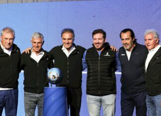 La Conmebol reúne a campeones del 86 para homenajear a Diego Maradona en Uruguay