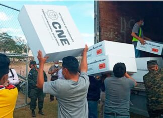 Falta de maletas electorales retrasa inicio de elecciones en el Distrito Central