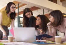 Expertas urgen disminuir informalidad laboral entre mujeres en Latinoamérica