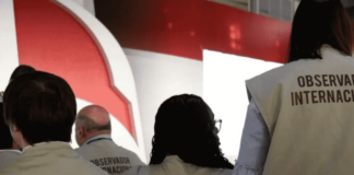 Denuncian que una observadora electoral mexicana se encuentra retenida en el aeropuerto de SPS