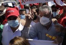 Líder liberal asegura que la decisión de dejar fuera a Roberto Contreras fue una «patraña» de Mel Zelaya