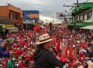 Xiomara Castro: “Es ahora o nunca, solo el pueblo salva al pueblo”