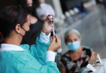 En los primeros meses del 2022 podrían aplicar una cuarta dosis de la vacuna contra el Covid-19 en Honduras