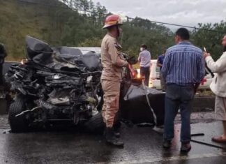 Menor de cinco años pierde la vida en un fuerte accidente entre una rastra y un vehículo, en Talanga