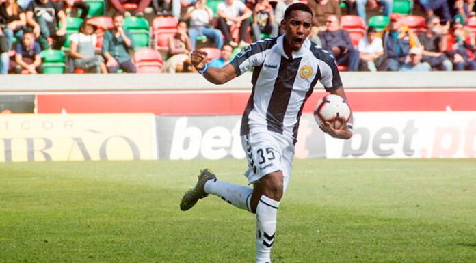 Bryan Róchez convierte HAT-TRICK con el Nacional Madeir y es máximo goleador en la historia del Club
