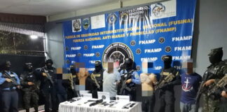Policías capturan a cabecilla y cuatro integrantes del grupo delictivo “MS-13” en posesión de armas