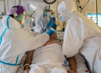 Penas de cárcel a 5 personas por la muerte de pacientes de covid en Jordania