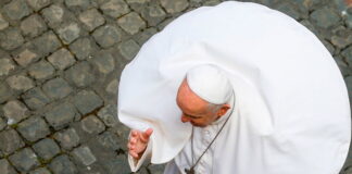 El papa ve «un problema casi satánico» la violencia contra las mujeres